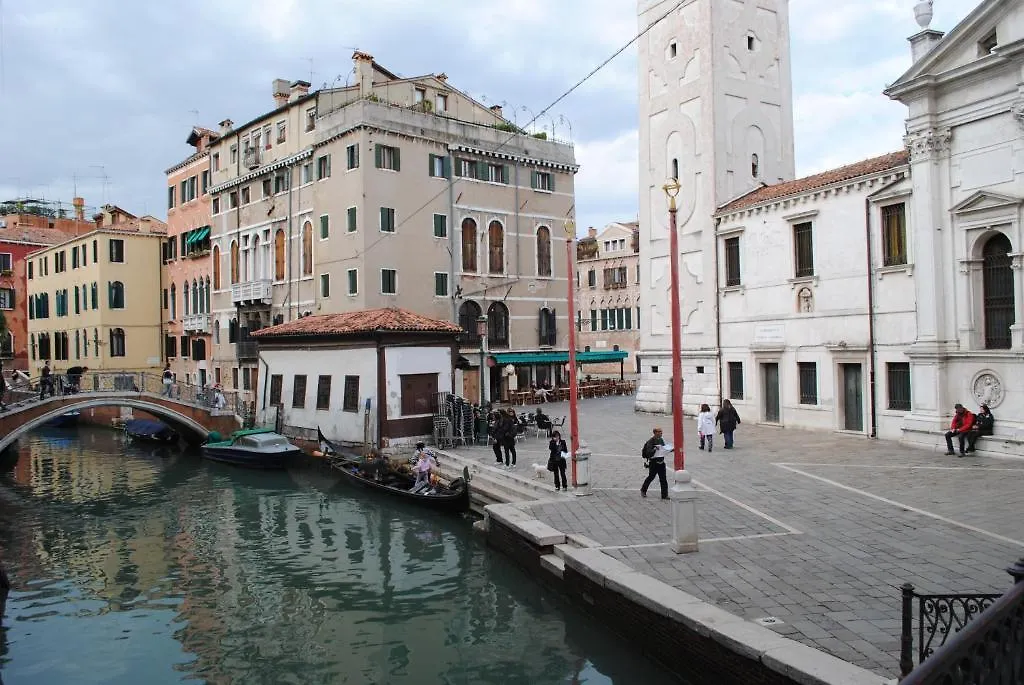 B&B San Firmino Canal View Venedig 2*,