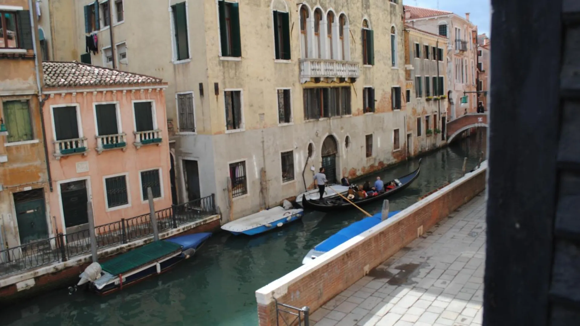 B&B San Firmino Canal View Venice 2*,