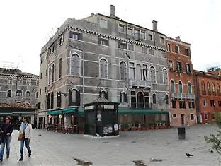 Bed & Breakfast B&B San Firmino Canal View Venedig