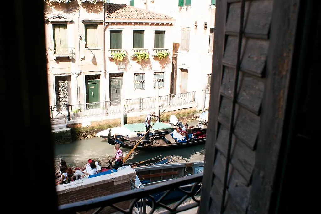 B&B San Firmino Canal View Venedig Bed & Breakfast