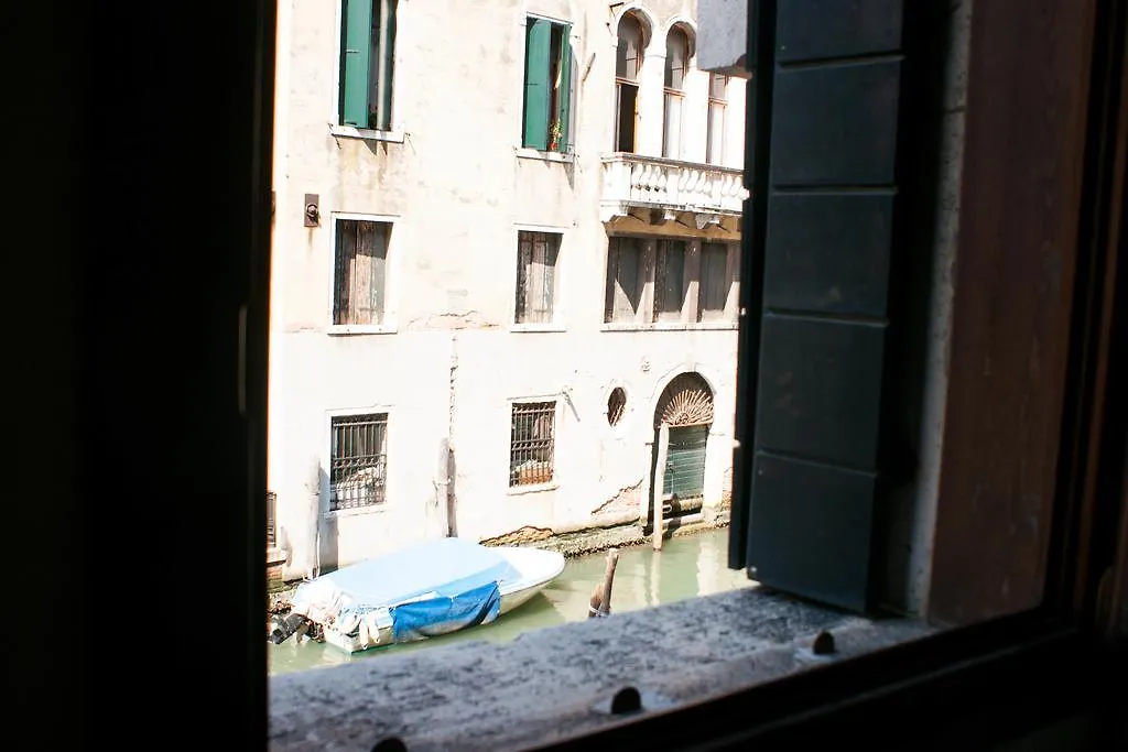 Bed & Breakfast B&B San Firmino Canal View Venedig